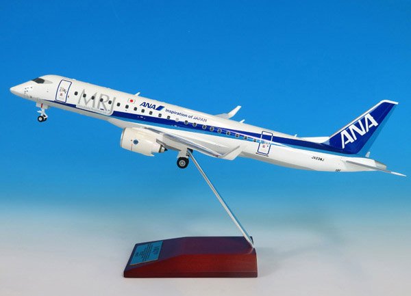 三菱 MRJ 1:100 ソリッド胴体モデル