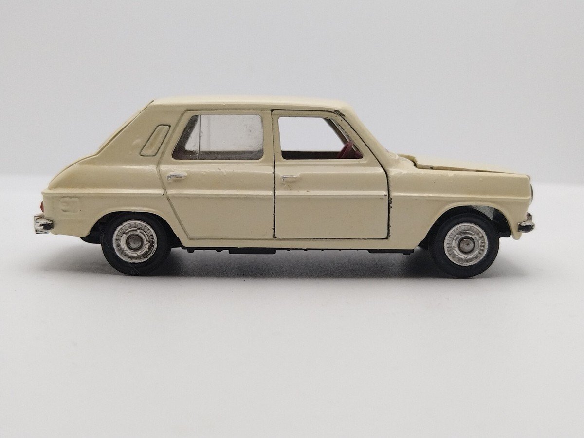 Dalia Solido NO.8 SEAT 1500 NO.9 RENAULT