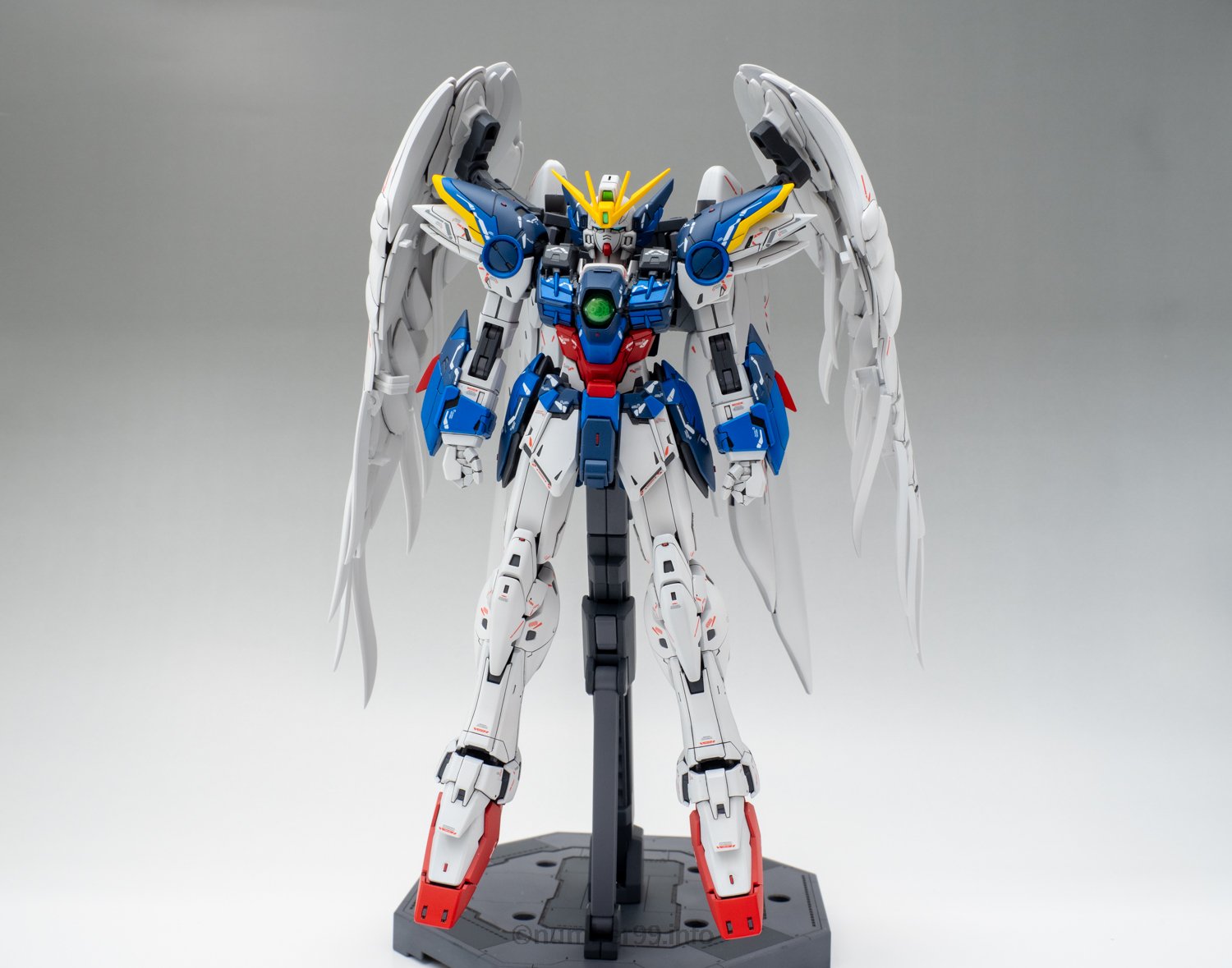 MG 1/100 ウイングガンダムゼロEW Ver.Ka 全塗装制作｜Forever Modeling
