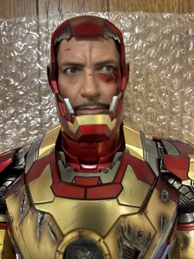 ホットトイズ　アイアンマン3 1/4スケールフィギュア クォーター マーク42