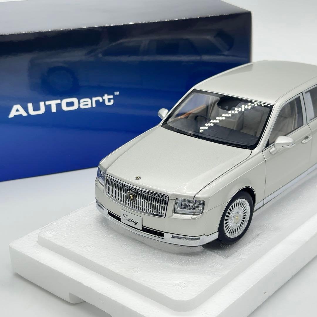 未使用 1/18 オートアート トヨタ センチュリー シルバー AUTOart 1/18 トヨタ センチュリー スペシャルエディション （精華
