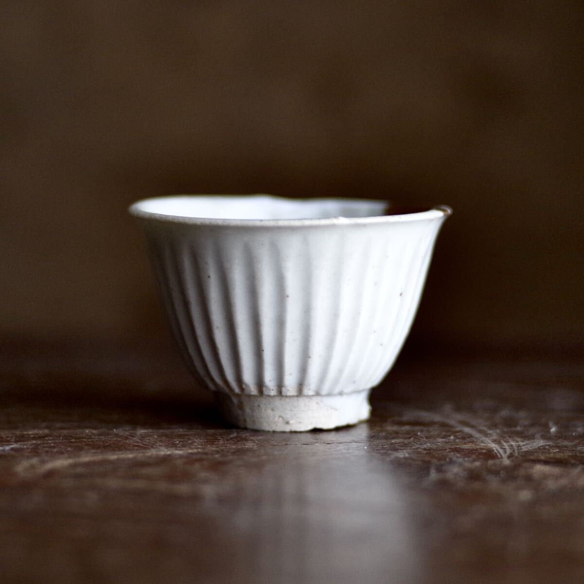 白い陶器の小皿 初期伊万里 古伊万里 白い陶器の小皿 初期伊万里 古